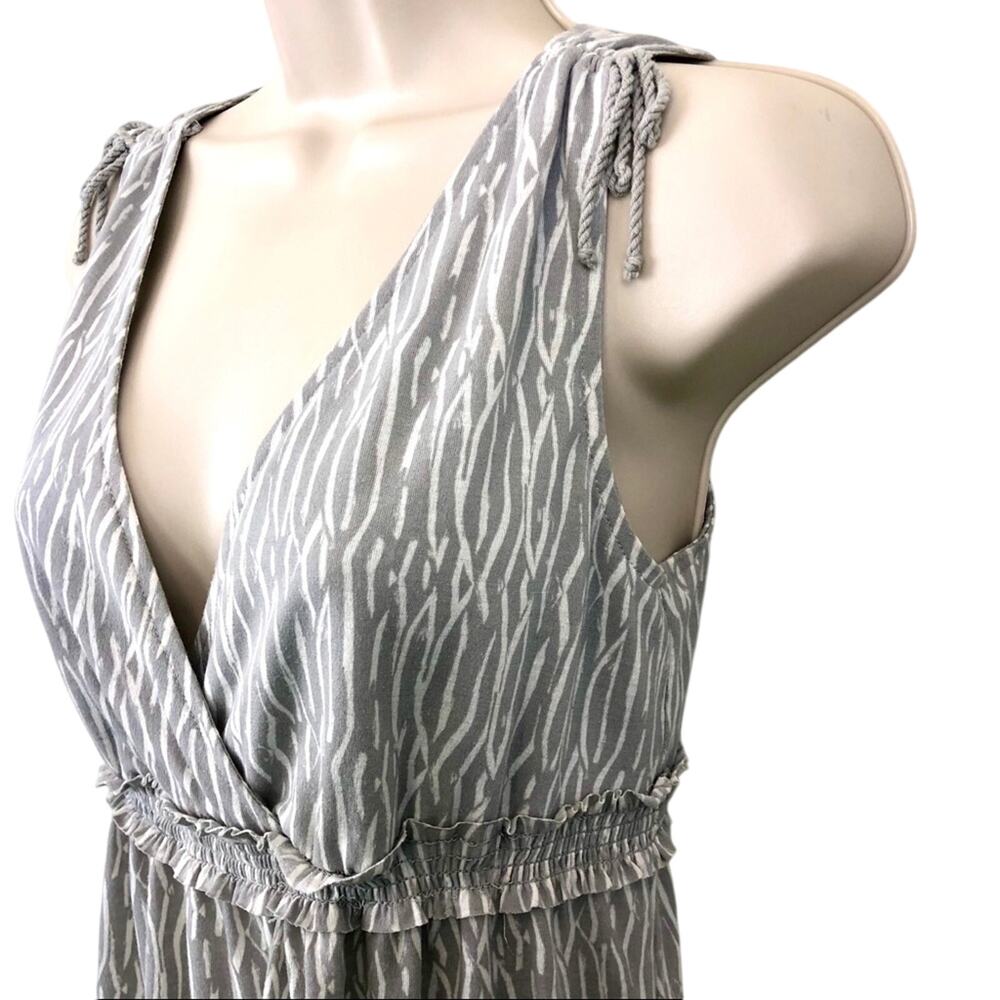 Ann Taylor Loft Petites Gray White Fit & Flare Dress Sleeveless Feminine Ruffle - Picture 4 of 16